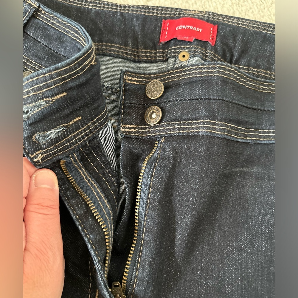 CONTRAST Short Jeans - Picture 2 of 6